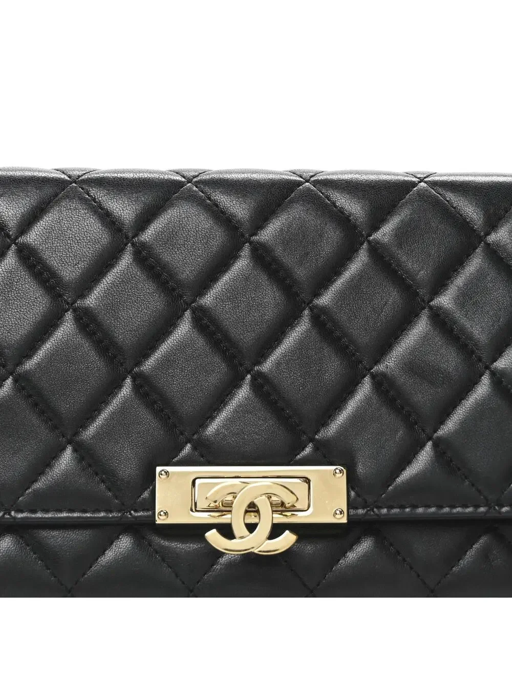 Chanel Lambskin Quilted Golden Class #321614C19B